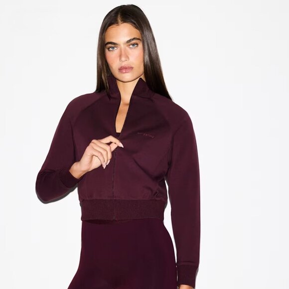 NikeSkims Track Jacket Currant Burgundy Small Original Packaging NWT - Picture 2 of 10